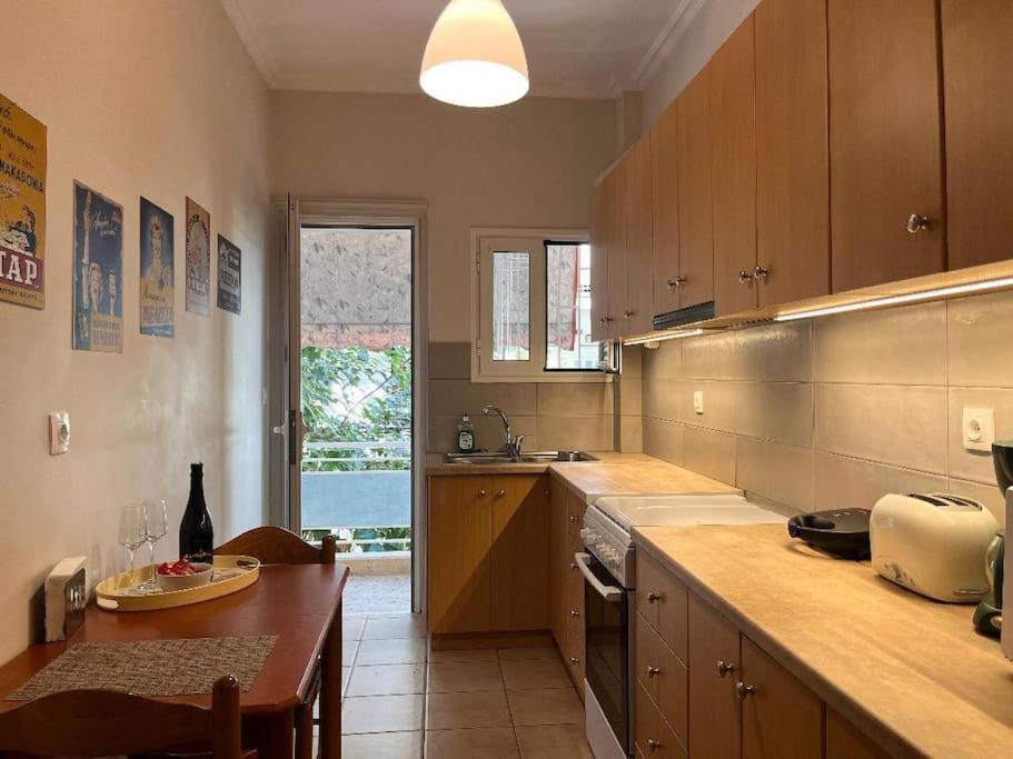 Carlito"S Apartment 1 Next To Metro Station Athens Luaran gambar