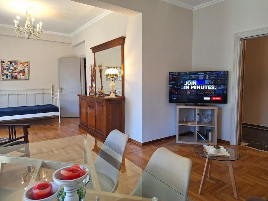 Carlito"S Apartment 1 Next To Metro Station Athens Luaran gambar